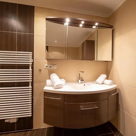 A Casa Bernstein Apartment *