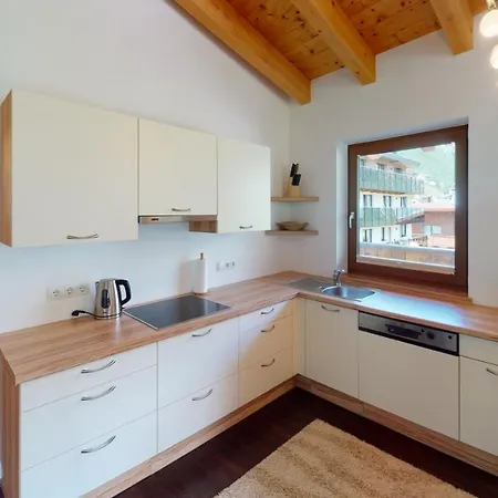 A Casa Bernstein Apartment